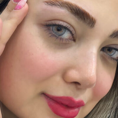 لنز طوسی مرکز عسلی آتلانتیس گری آماندا روی چشم قهوه ای تیره