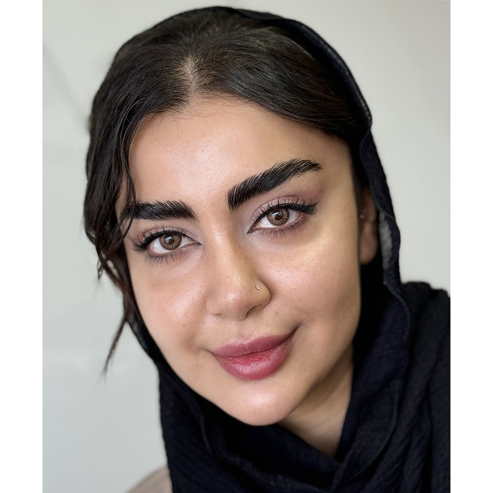 pastel-brown-amanda-model-3 لنز قهوه ای عسلی پاستل براون آماندا