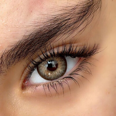 لنز عسلی عروسکی دردار باربی براون آماندا روی چشم قهوه ای