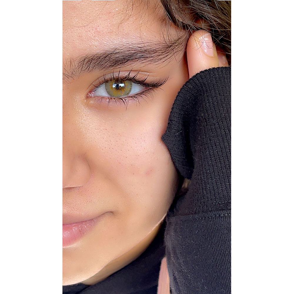 lio-coffee-amanda-3 لنز زیتونی عسلی دوردار لیو کافی آماندا روی چشم قهوه ای