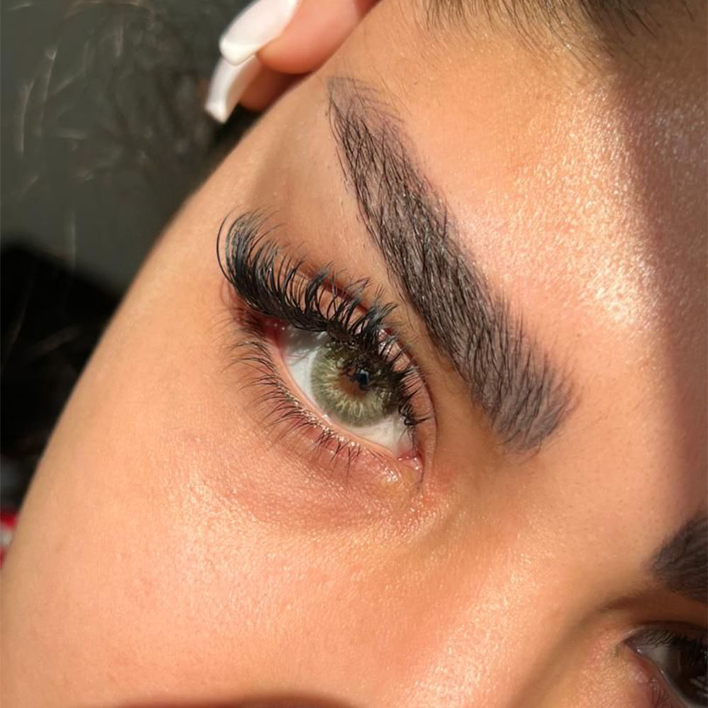 carolina-golden-green-02 لنز رنگی سبز عسلی پنج بعدی کارولینا گلدن گرین آماندا